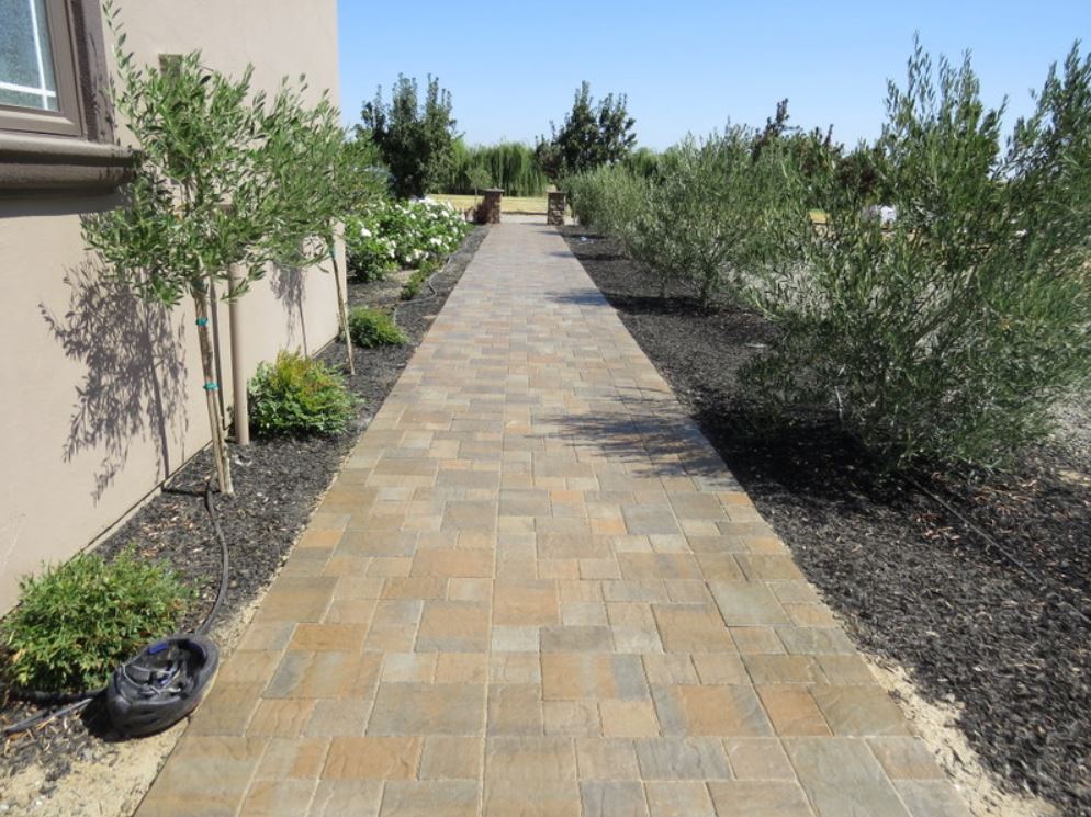 this is an image of concrete pavers in Aliso Viejo